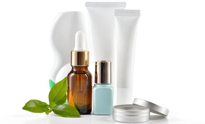 Role of Peptides In Anti-Aging Eye Creams